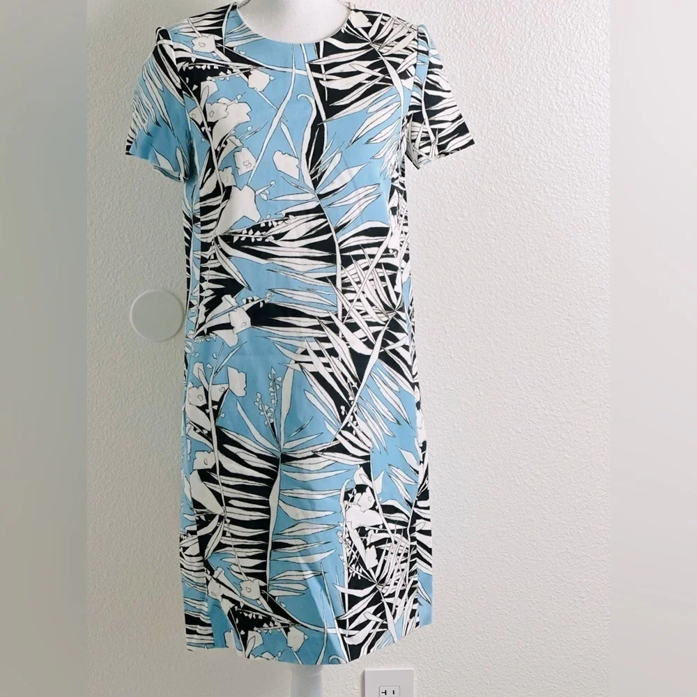 ESCADA Dratissa Sky Blue Botanical Print Shift Dress Size 34 or US size 4